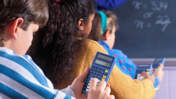 Advantages and Disadvantages of Utilising Calculators in School